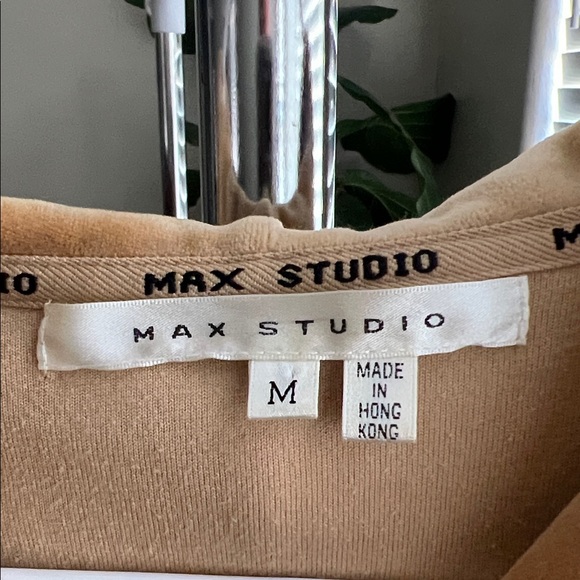 Max Studio Camel Zip-Up Hoodie - Picture 6 of 9